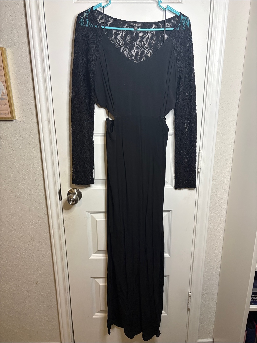 Express Black Lace-Sleeve Long Sleeve Maxi Dress
